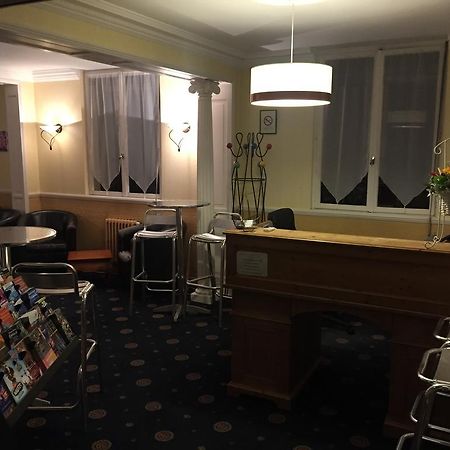 Arcantis Hotel La Residence Cergy Zewnętrze zdjęcie